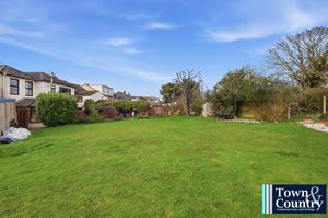 LADYSMITH AVENUE- click for photo gallery